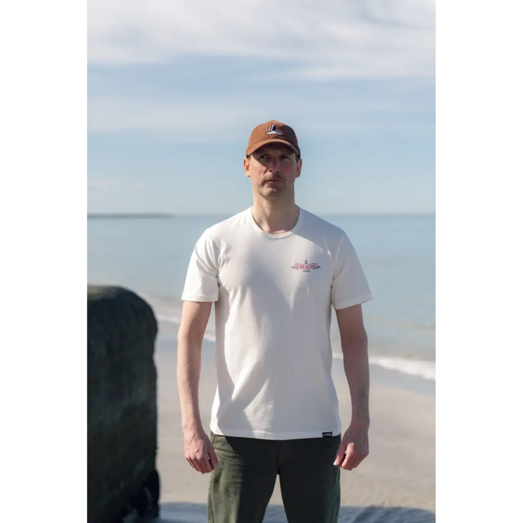 The Smoking Salmon T-shirt Star White LAKOR