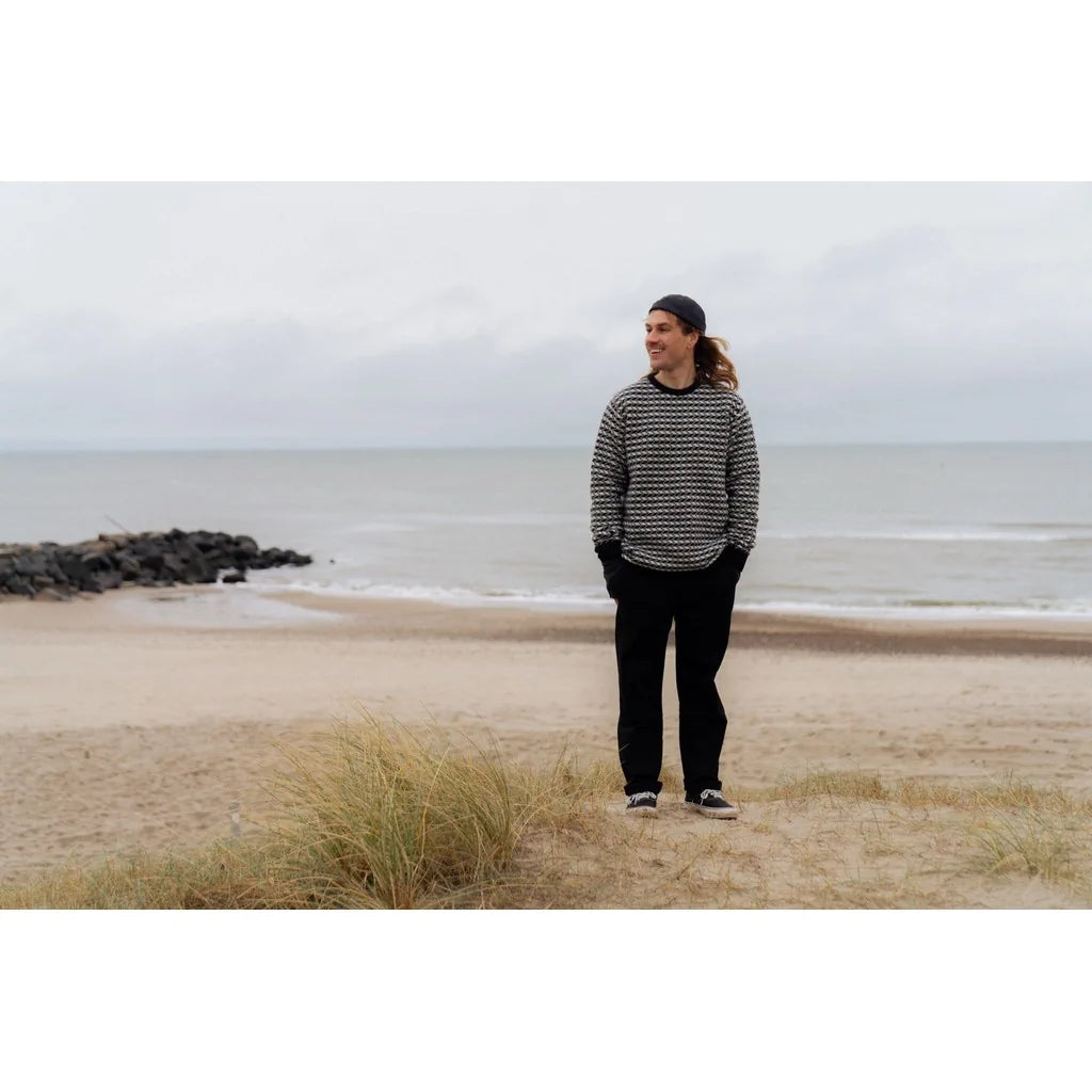 Faroese Fisher Knit Off White / Black LAKOR