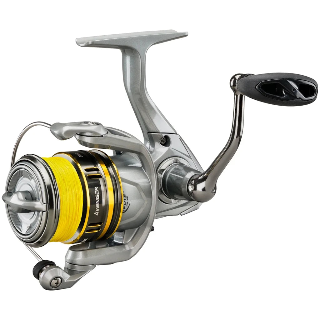 Okuma Avenger Fiskehjul med fletline B AV-2500B